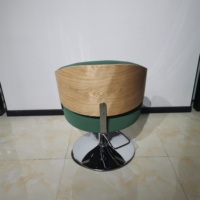 Fauteuils de barbier Sulin modernes, robustes, ergonomiques et élégants, revêtement en cuir PU vert, dossier en bois, hydraulique