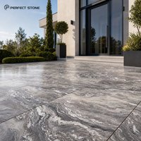 Dalle de marbre violet Kinawa PerfectStone à veines ondulées spectaculaires pour la décoration des sols et des murs extérieurs de villas