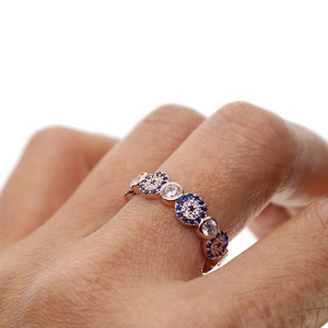 Anillo de banda Eternity de Ojo Turco en Oro Rosa con circonitas brillantes y engaste de circonitas, de alta calidad, precio directo de fábrica - Product Image 3