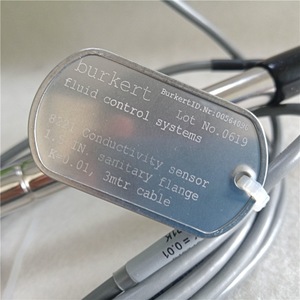Capteur de conductivité Burkert 8221, bride sanitaire 1,5 pouce, K=0,01, câble de 3 mètres - Product Image 1