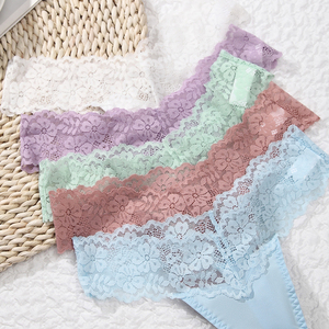 Slip da Donna in Pizzo Trasparente a Vita Media con Motivi Floreali, Comodo e Multicolore - Product Image 5