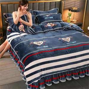 Juego de Ropa de Cama de Lujo con Faldón, Cubrecama y Funda de Edredón Bordada para el Hogar - Product Image 5