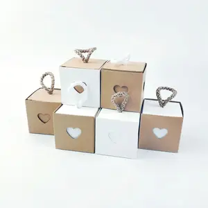 Kraftpapier Dozen Hollow Out Heart Shape Bruin Wit Bruiloft Gunsten Baby Shower Partij Decoratie Snoep Verpakking