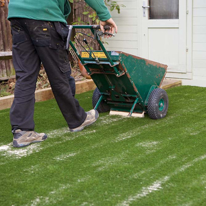 Tapis de jardin vert décoratif bon marché, gazon artificiel pour la décoration d'événements de mariage - Product Image 1