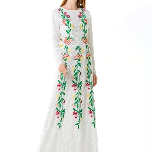 Robes longues décontractées pour femmes, nouvelles robes maxi en dentelle florale brodée, tissées, respirantes, écologiques, lavables, coupe ample, personnalisables OEM - Product Image 1