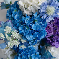 Arrangement de fleurs artificielles en soie bleue fait main de style européen, ensemble de décoration murale en panneau KT pour mariages, événements et cérémonies