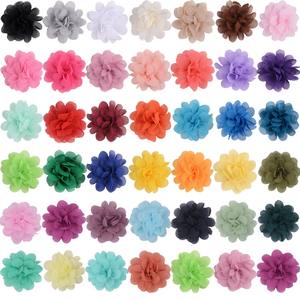 Flor de tela de 5cm para boda, flores artificiales para manualidades, accesorios, costura de flores 3D, materiales de Navidad para bricolaje - Product Image 1