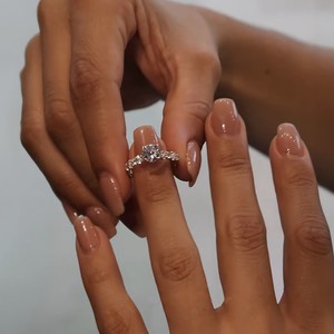 <span class=keywords><strong>Anello</strong></span> di Lusso Personalizzato <span class=keywords><strong>con</strong></span> Moissanite <span class=keywords><strong>da</strong></span> <span class=keywords><strong>1</strong></span> <span class=keywords><strong>Carato</strong></span> Taglio Principessa della Fabbrica di Gioielli MUSHAN - Product Image 3