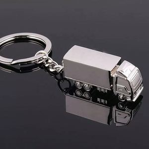 Porte-clés en métal personnalisé avec logo, en forme de mini semi-remorque, pour cadeau promotionnel de logistique - Product Image 3