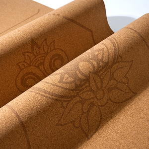 Tapis de yoga fitness antidérapant en liège naturel de 5 mm d'épaisseur, écologique, pour femmes, utilisation en salle de sport et studio - Product Image 1