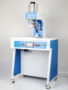 Machine de presse pneumatique pour l'impression par transfert thermique de logos, marques, semelles, masques, vêtements et chaussettes - Product Image 2