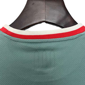 Jersey Tim Nasional Brasil Kualitas Terbaik 25/26 Celana Pendek Sepak Bola Berkualitas Tinggi yang Bernapas dengan Pencetakan Logo Kustom - Product Image 4