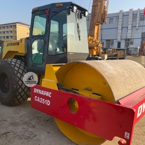 Compacteur à tambour vibrant simple DYNAPAC CA251D, moteur diesel, occasion, pour la construction routière - Product Image 3