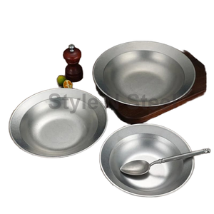 Assiette ronde classique en acier inoxydable épaissi coréen pour les fêtes, jetable et polie pour les fruits, les nouilles froides, les salades - Product Image 3