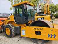 Compacteur vibrant routier d'occasion de haute qualité, modèle 2024, état d'origine, XS223J 22 tonnes, moteur diesel Cummins 128000W