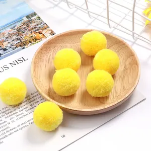 Proveedor Multicolor Arts and Crafts Fuzzy Pompom Balls Surtido de pompones Regalo de Navidad Pom 40mm - Product Image 5