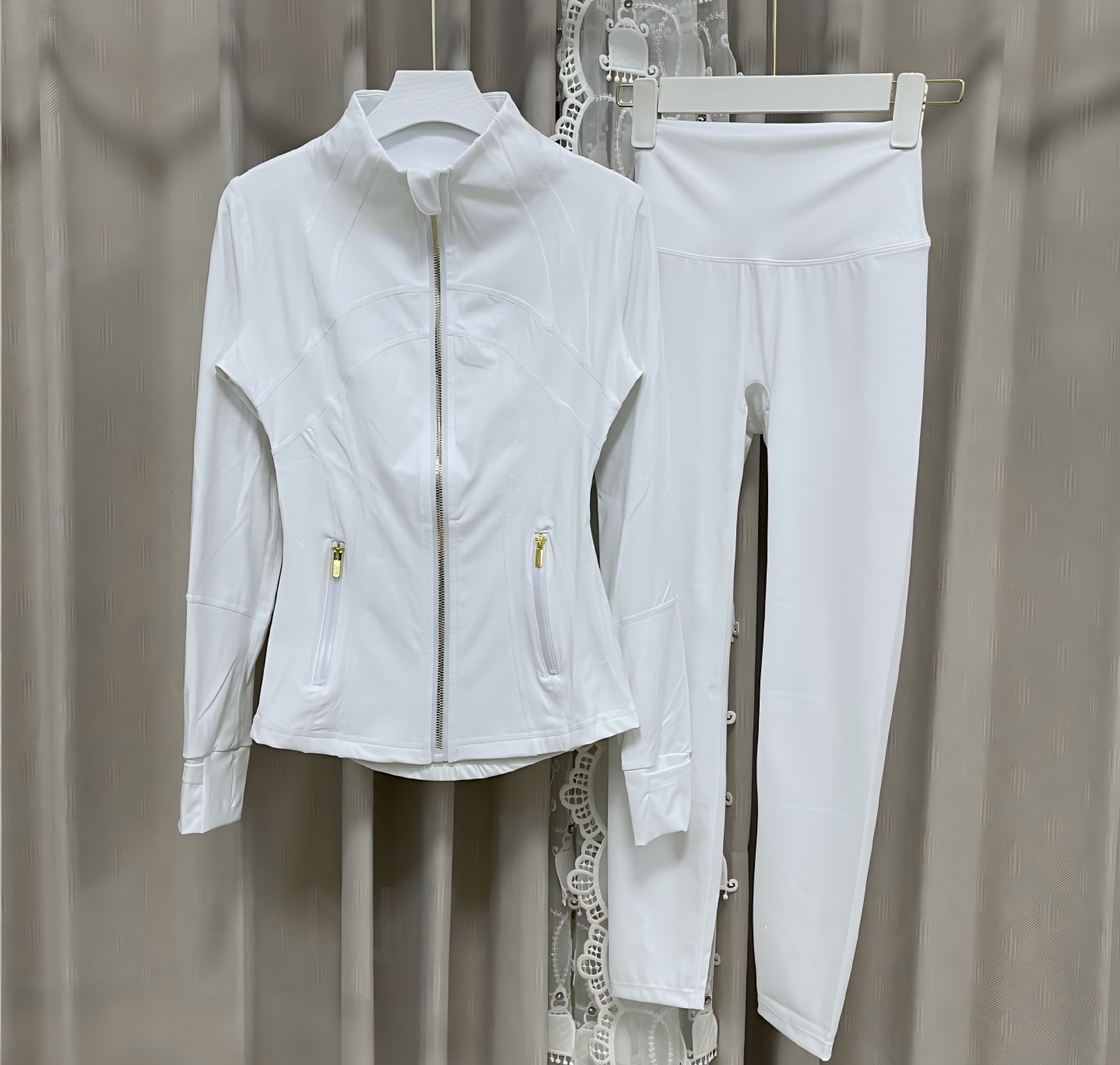 Cremallera de oro blanco 1