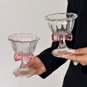 Vintage Pembe Fiyonklu Saplı Cam Bardak 230ml Kabartmalı Kadeh Şarap Şampanya Kokteyl Kahve Tatlı Toptan Satış - Product Image 1