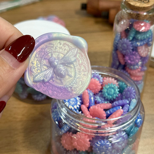 Perles de cire à cacheter de couleur unie <span class=keywords><strong>ou</strong></span> <span class=keywords><strong>mixte</strong></span>, 150 pièces, forme tournesol irisée effet aurore, pour sceau de cire - Product Image 1