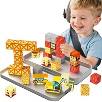 Blocs de construction magnétiques sur le thème de la construction : Scène d'ingénierie avec pelle et grue, tuiles magnétiques, jouet éducatif STEM pour garçons