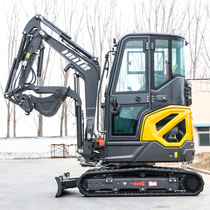 Mini-excavatrice sur chenilles LEITE de 3 tonnes, certifiée CE EPA, avec moteur, pompe hydraulique, boîte de vitesses et cabine intégrées - Product Image 4