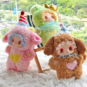 Boîte mystère de jouets : Adorable poupée en peluche Emma en PVC, design nature morte, corps entier torsadé, motif mignon - Product Image 3