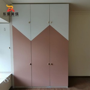 Armario de Pared Completo Moderno y Minimalista de Gran Capacidad con Bloques de Color Personalizados, Adecuado para Dormitorios Familiares, Apartamentos y Muebles de Interior - Product Image 1