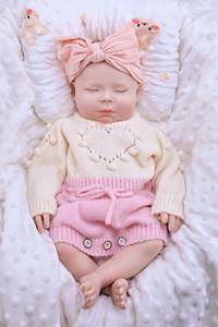 Boneca Bebê Reborn de <span class=keywords><strong>Silicone</strong></span> Sólido Corpo Inteiro Realista de 18 Polegadas, Feita à Mão, com Cabelo Enraizado, Boneca Recém-Nascida Adormecida - Product Image 4