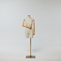 Mannequin gonflable femme demi-corps original européen en FRP pour présentation de vêtements, bras réglables, pose debout