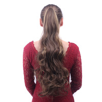Perruque synthétique en fibre haute température de 50 cm, longue et bouclée, avec pince à cheveux, pour femmes (UE/US), queue de cheval haute, ondulée et volumineuse
