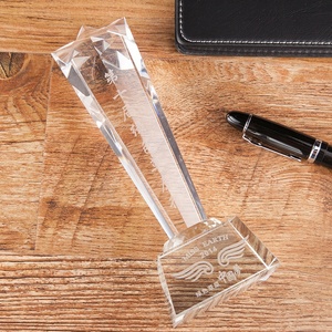 Trophée de <span class=keywords><strong>cristal</strong></span> de récompense de champion personnalisé de sport en gros trophée en <span class=keywords><strong>cristal</strong></span> d'étoile vierge pour le verre de trophée de trofeos personnalisé de souvenir - Product Image 2