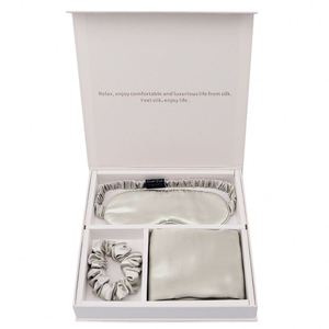 Juego de Artículos de Aseo de Viaje Personalizado con Logotipo, 100% Seda de Morera, Ideal para Regalos de Boda - Product Image 2