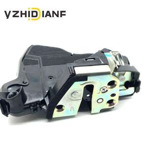 Aktuator Kunci Pintu Depan Kanan Mobil Dengan Rakitan Kunci 690300C050 69030-42230 6903042230 69030-06200 Untuk Toyota RAV 4 Camry - Product Image 1