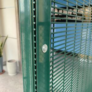 Malla de Alambre 358 Clearview, Paneles de Acero Metálico para Exteriores, Alta Seguridad, Anti-escalada, Galvanizados, Valla Anti-escalada de Visión Clara - Product Image 3