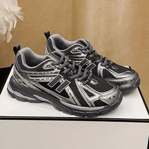 Chaussures décontractées pour hommes de style designer, à semelle épaisse, respirantes, en maille et caoutchouc, type espadrilles, à enfiler - Product Image 3