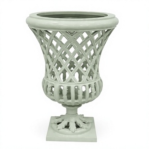 Urne de jardin en aluminium bleu aqua écologique, design luxueux, finition thermolaquée pour la décoration intérieure et extérieure de la maison - Product Image 5
