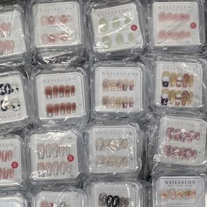 Ongles à presser faits main de haute qualité, styles aléatoires, prix d'usine, vente en gros, mélange aléatoire - Product Image 6