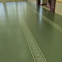 Sportplatz-Muster Bedruckter PVC-Bodenbelag Verschleißfester Rutschfester Hotelgebrauch Maßgeschneidertes Design Grafikdesign