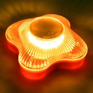 Luz de Emergencia V16 Homologada <span class=keywords><strong>DGT</strong></span> Directa de Fábrica, 100 Lúmenes, Help Flash, Baliza Led de Seguridad Vial para Tráfico - Product Image 1