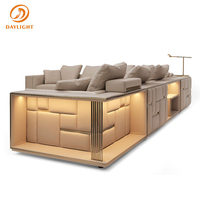 Canapé d'angle en cuir véritable de luxe, design moderne 2022, avec éclairage LED, pour salon.