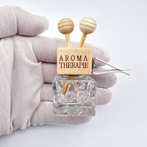 8ml di uscita dell'aria per auto bottiglia di aromaterapia creatività in legno profumo sfiato Clip bottiglia diffusore auto profumo universale decorazione bottiglia - Product Image 3