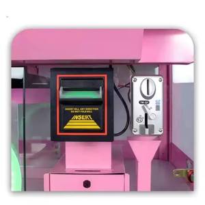 Machine à griffes Sunmo commerciale personnalisée à monnayeur pour la distribution de jouets et de prix, machine d'arcade à griffes de 800 mm avec logo personnalisé et retour sur investissement élevé - Product Image 4