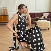 Ensemble deux pièces d'été pour femmes, imprimé à pois, haut sans manches à col en V et jupe midi, mode décontractée