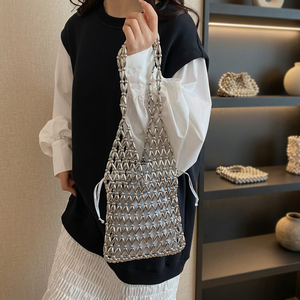 Nuevo Bolso de Hombro Moderno para Mujer, Diseño de Alta Gama, Estampado Animal Versátil, Material de PVC, Cierre de Cremallera y Broche, Hecho en China - Product Image 2