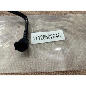 Manguera de refrigerante Bmw 17128602646 para serie 5 G38, serie 7 G11 G12, pieza de repuesto para tuberías del tanque de agua auxiliar - Product Image 1