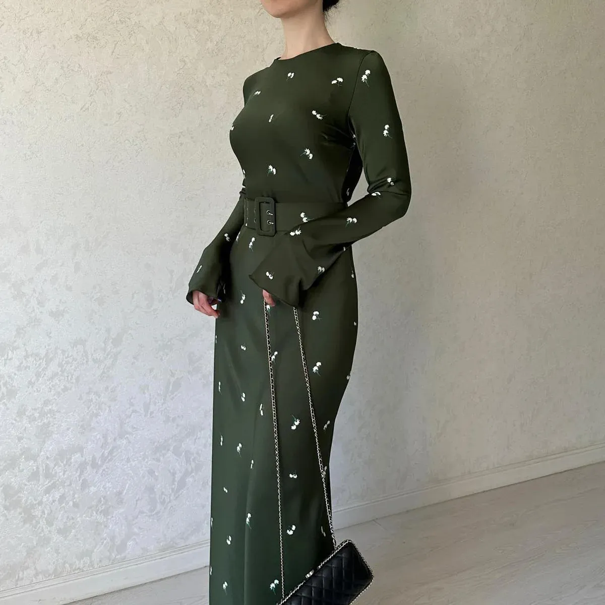 Robe longue cool pour femmes OEM personnalisé Abaya Fabricant nouveauté dernières conceptions Dubai Abaya Kaftan élégant Royal Abaya Arabe Nida