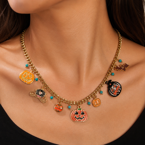Collana con Ciondolo a Forma di Teschio di Zucca, Stile Dark Unisex per Uso Quotidiano - Product Image 1