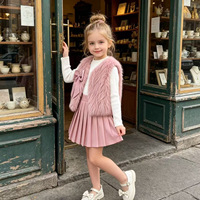 Ensemble de vêtements pour femmes et enfants automne-hiver 2026, haut côtelé à manches longues, jupe plissée en cuir PU, gilet moelleux, costume pour filles