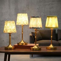Lampe de table LED à lumière chaude, style nordique simple, pour salon, chambre à coucher, en tissu et métal, lumière d'ambiance, éclairage décoratif