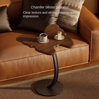 Table d'appoint en forme de C, design unique en forme de papillon, petite table d'appoint moderne pour la maison, le bureau, le salon, la chambre à coucher